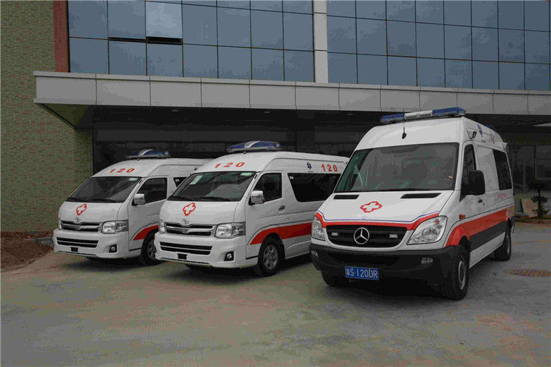 “黑救護(hù)車”二次傷害市民？正規(guī)救護(hù)車租賃服務(wù)或成良藥02